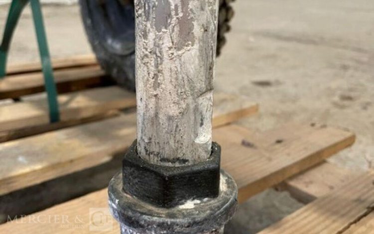 TITAN 1040  AIR010583