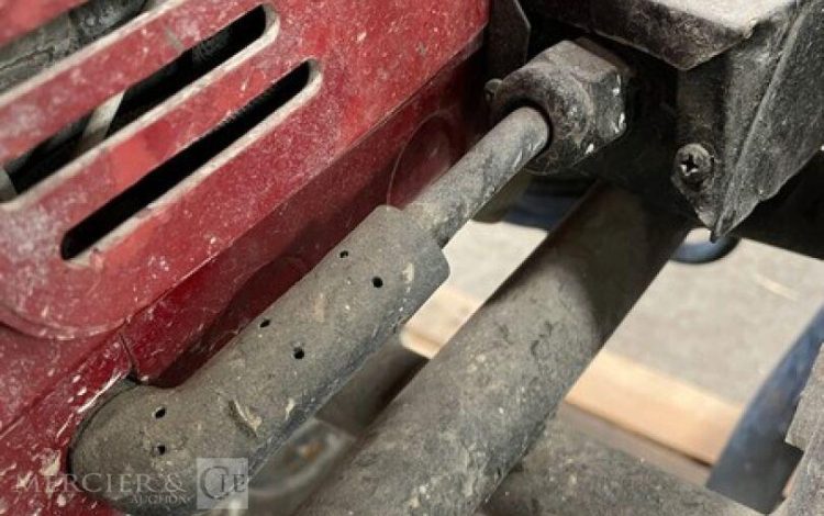 TITAN 1040  AIR010583