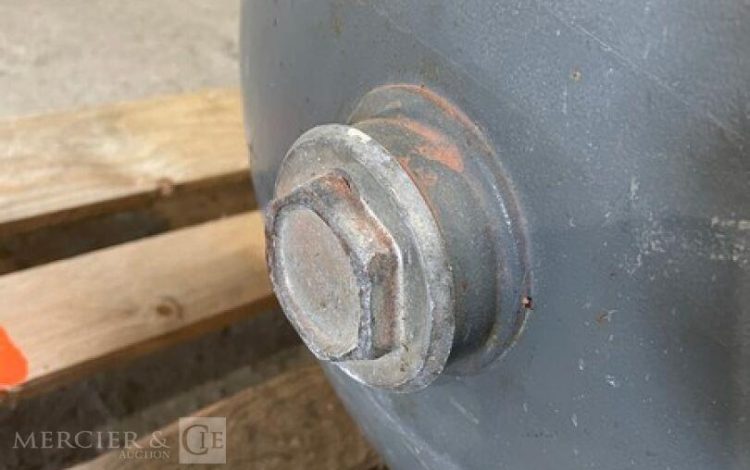 MAUGUIERE   COM010037