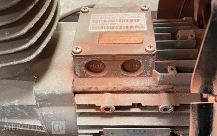 MAUGUIERE   COM010037