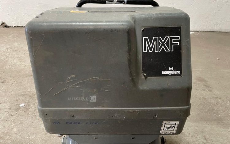 MAUGUIERE   COM010037