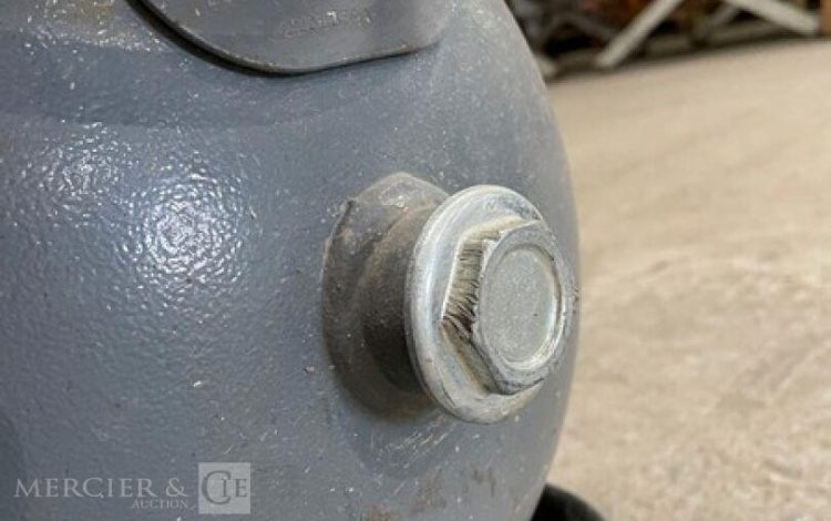 MAUGUIERE   COM010037