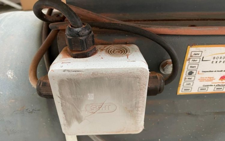 MAUGUIERE   COM010037