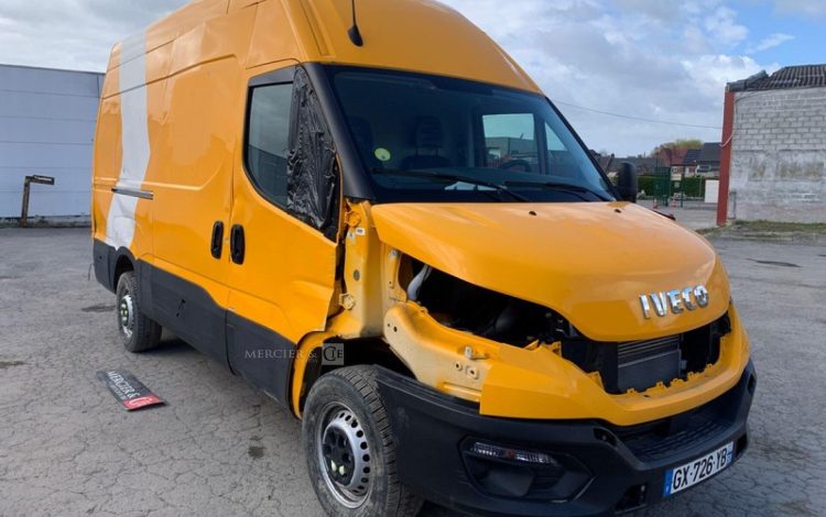 IVECO DAILY 35S16  VE1010236