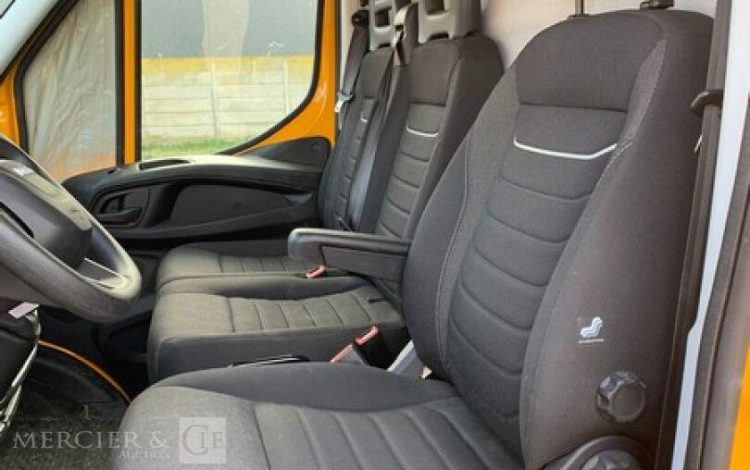 IVECO DAILY 35S16  VE1010236