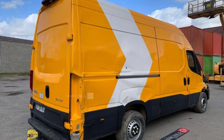 IVECO DAILY 35S16  VE1010236