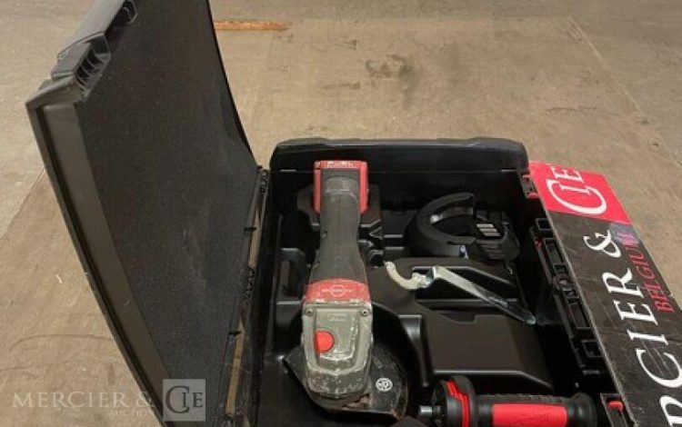 MILWAUKEE M18 ONEFSAG125XPDB  MIL010049