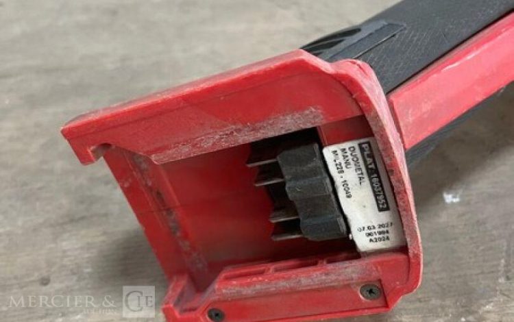 MILWAUKEE M18 ONEFSAG125XPDB  MIL010049