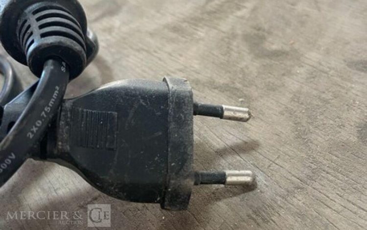 MILWAUKEE   MIL010005