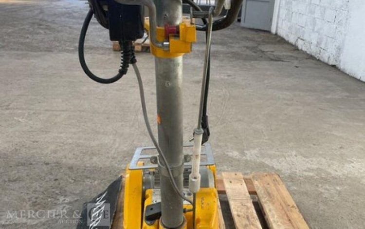 KUNZLE & TASIN SCORPION  PON010818