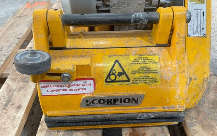 KUNZLE & TASIN SCORPION  PON010818