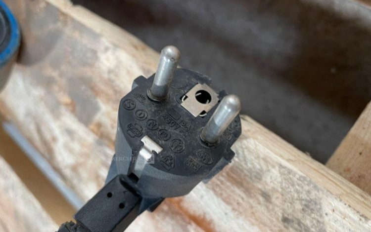 KUNZLE & TASIN SCORPION  PON010818