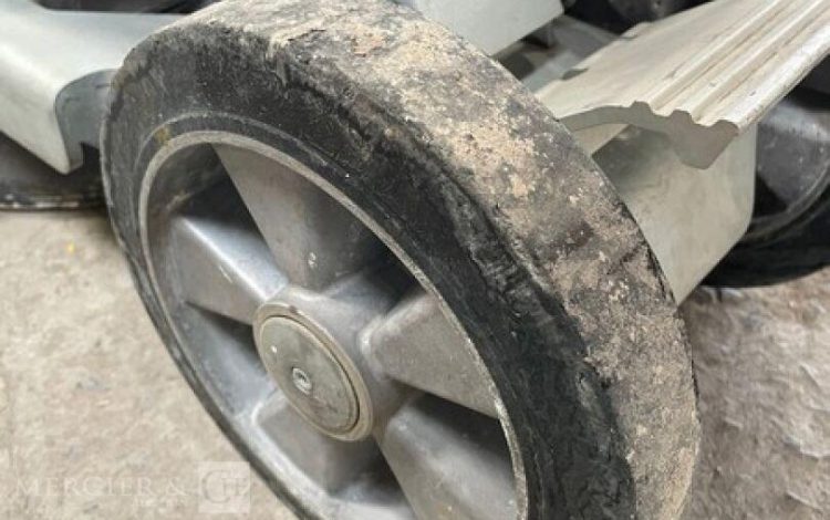 HUSQVARNA   SUR010088