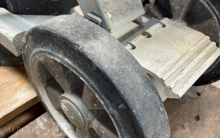 HUSQVARNA   SUR010088