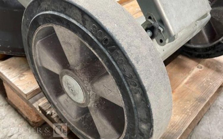 HUSQVARNA   SUR010088