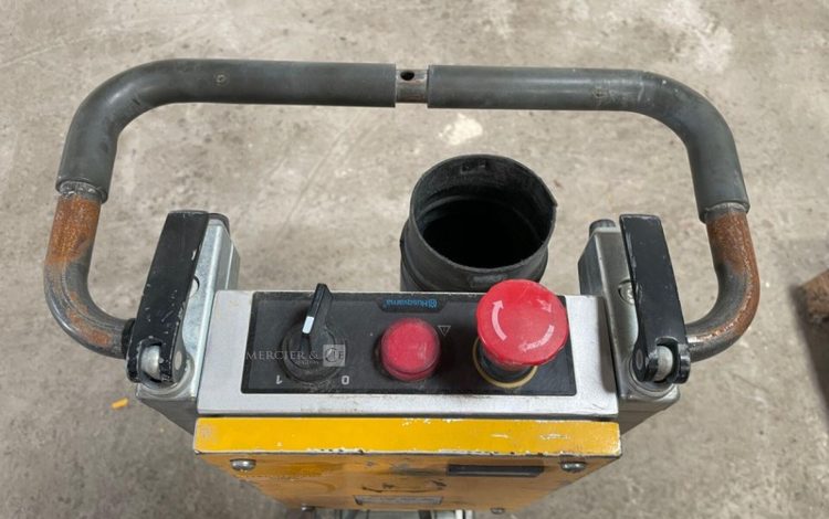 HUSQVARNA   SUR010088