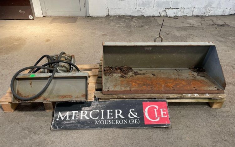 DITCH WITCH   46MAM42026