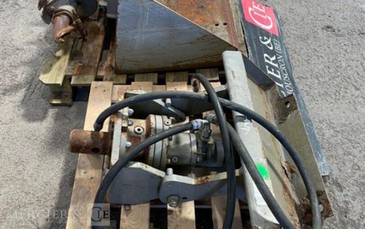 DITCH WITCH   46MAM42026