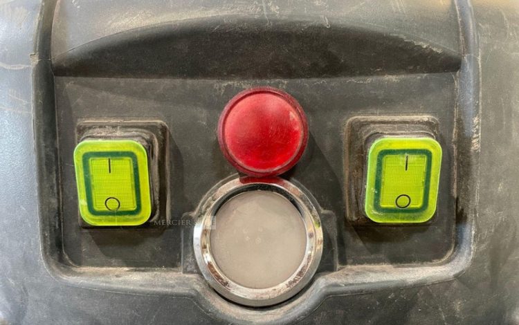 NILFISK VHS120  70MAM42026