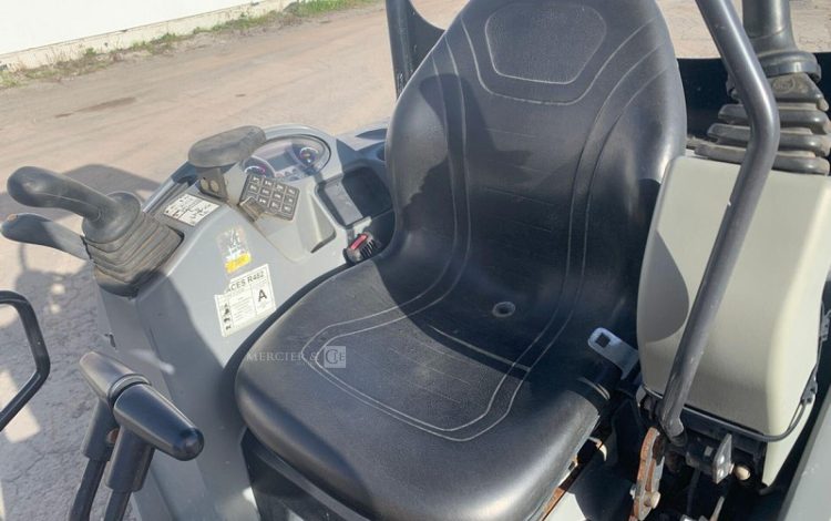 BOBCAT E17  PEL010279