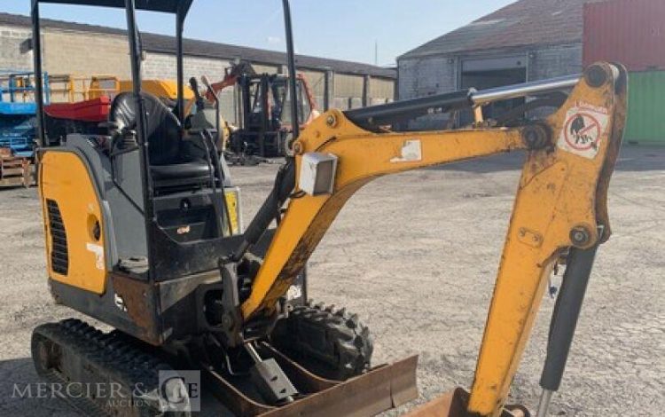 BOBCAT E17  PEL010279