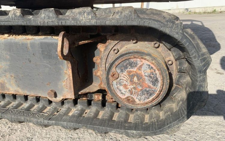 BOBCAT E17  PEL010279