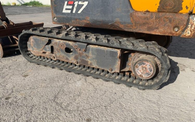 BOBCAT E17  PEL010279