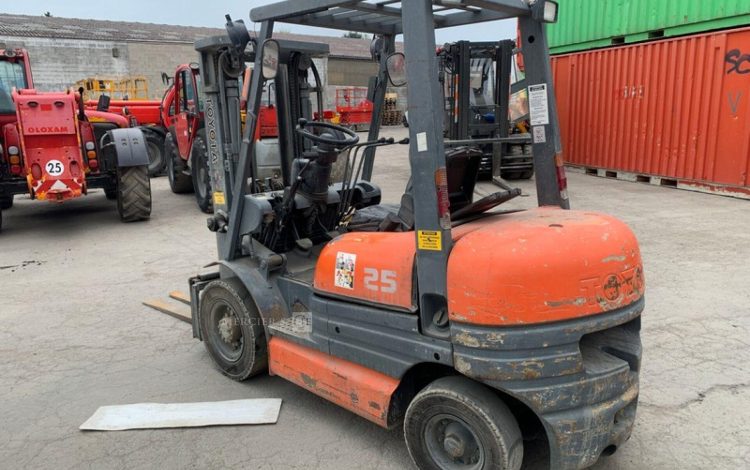 TOYOTA 626-FD25  RB010382