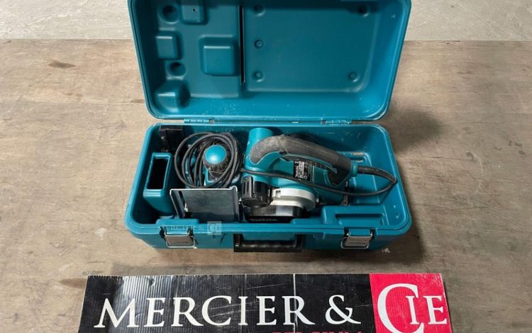 MAKITA KP0810  RAB010238