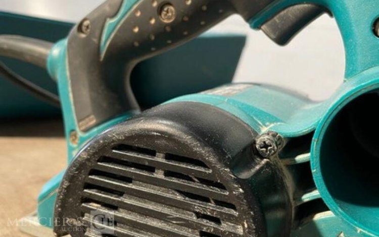 MAKITA KP0810  RAB010238