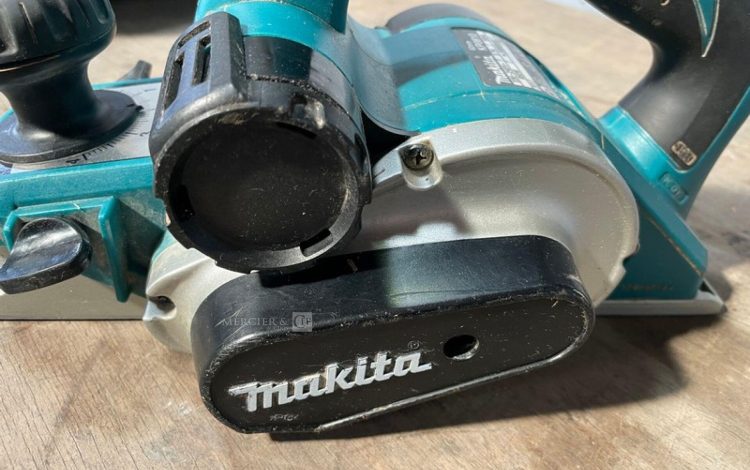 MAKITA KP0810  RAB010238