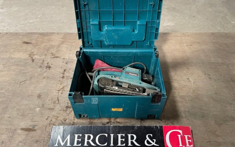 MAKITA 9404  PON010616