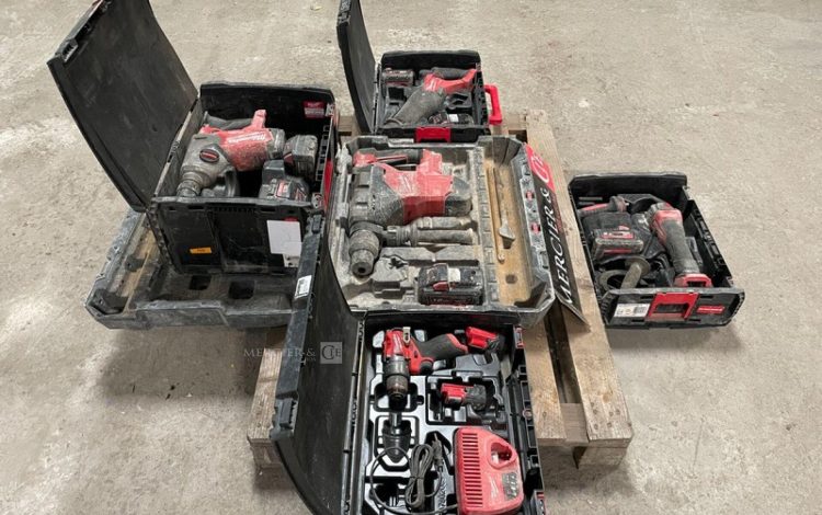 MILWAUKEE   MIL010009