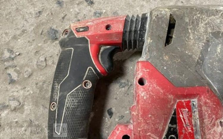 MILWAUKEE   MIL010009