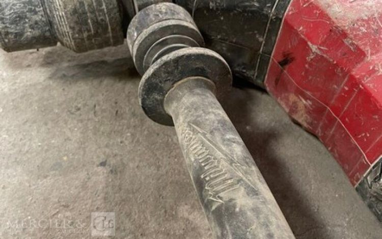 MILWAUKEE   MIL010009