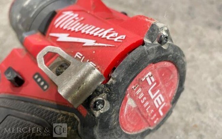 MILWAUKEE   MIL010009