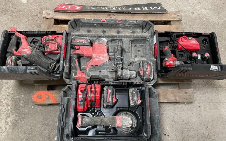 MILWAUKEE M18 FSZ  MIL010006