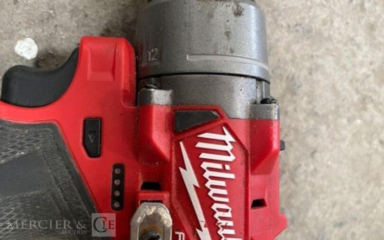 MILWAUKEE M18 FSZ  MIL010006