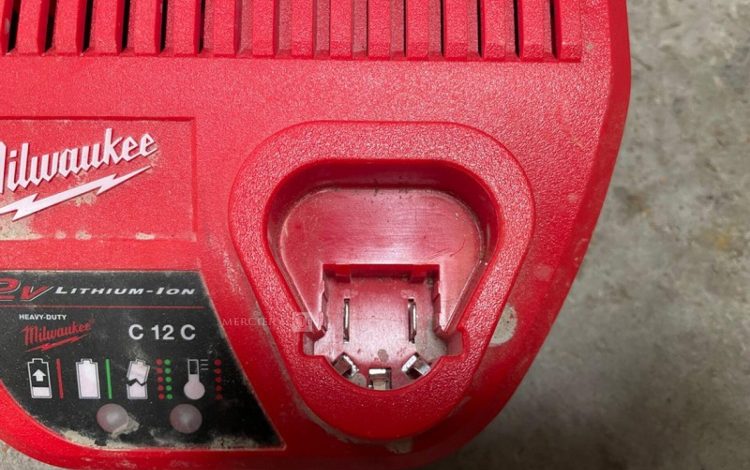 MILWAUKEE M18 FSG  MIL010003