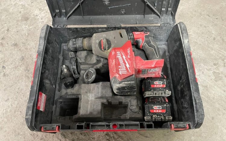 MILWAUKEE M18 FSG  MIL010003