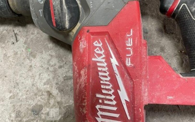 MILWAUKEE M18 FSG  MIL010003