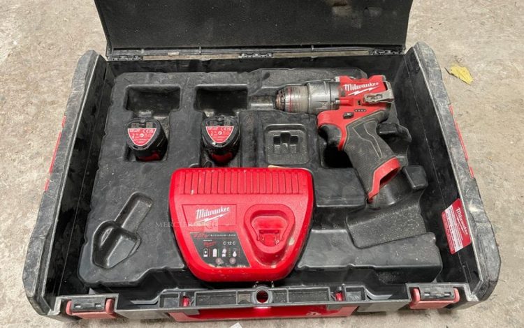 MILWAUKEE M18 FSG  MIL010003