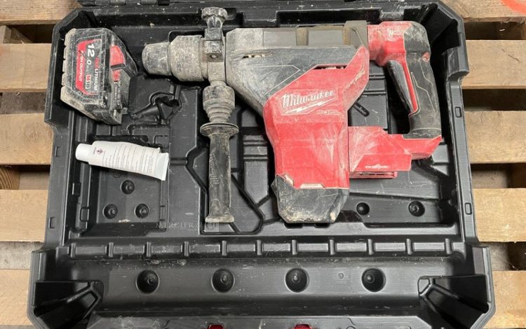 MILWAUKEE M18 FSG  MIL010003