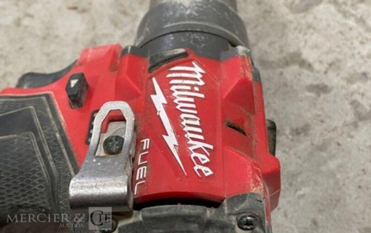 MILWAUKEE M18 FSG  MIL010003