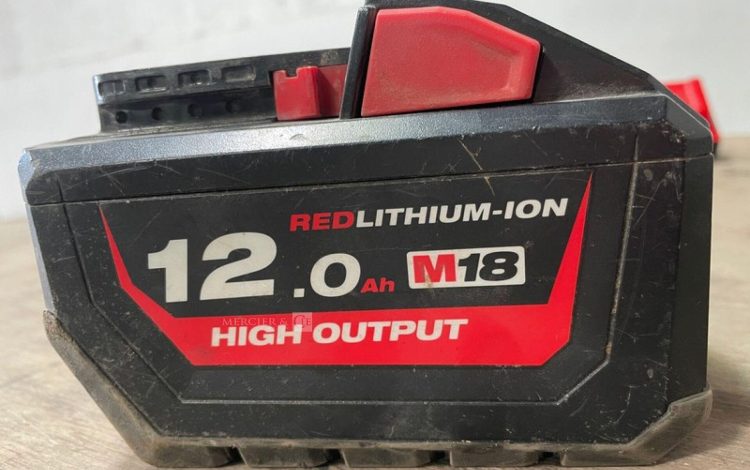 MILWAUKEE   MIL010050