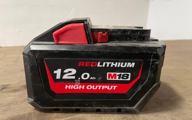 MILWAUKEE   MIL010050