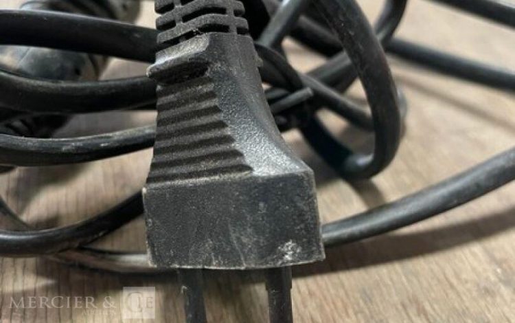 MILWAUKEE   MIL010050