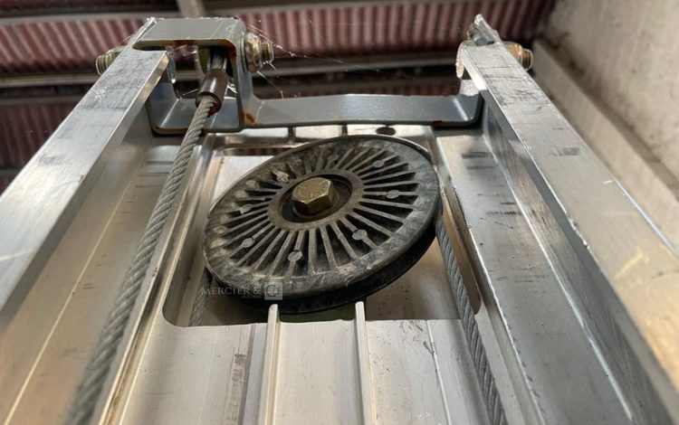 GENIE SLC-24  LEV011750