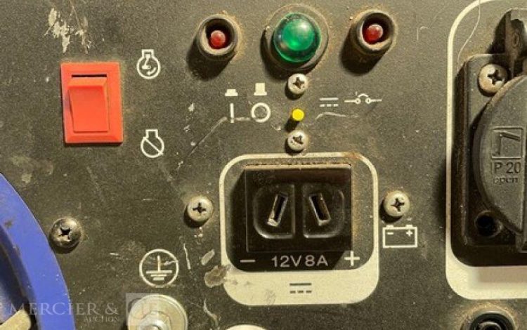 YAMAHA EF2400IS  GRO010992