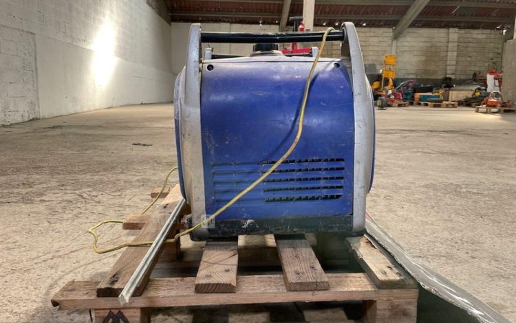 YAMAHA EF2400IS  GRO010754